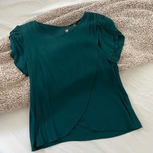 Forever 21 Petal Hem Puff Sleeve Top - SIZE M